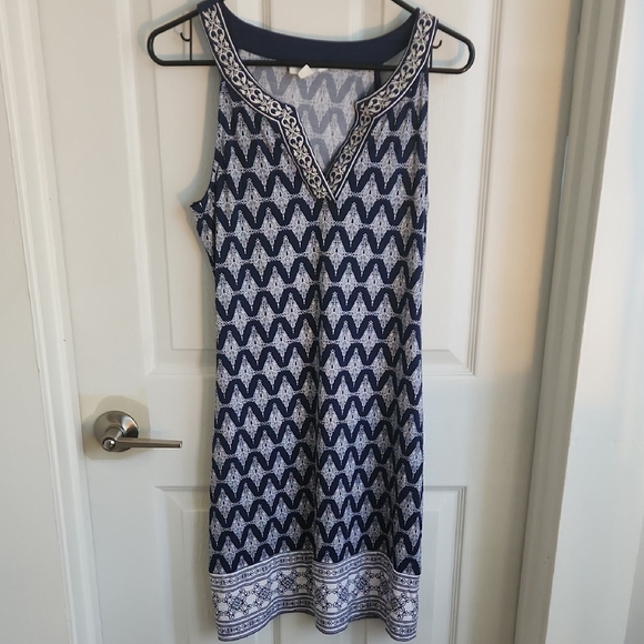 Sleeveless V-Neck Mini Dress - Picture 2 of 4